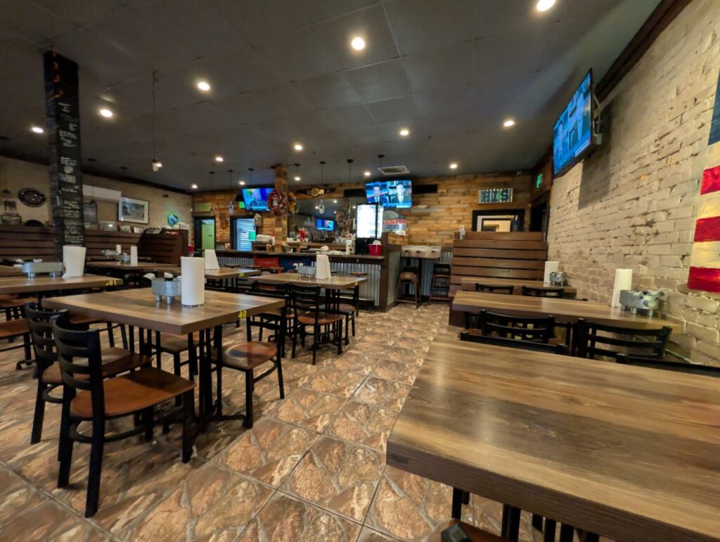 Fred Cotten\\\'s Landmark BBQ 3